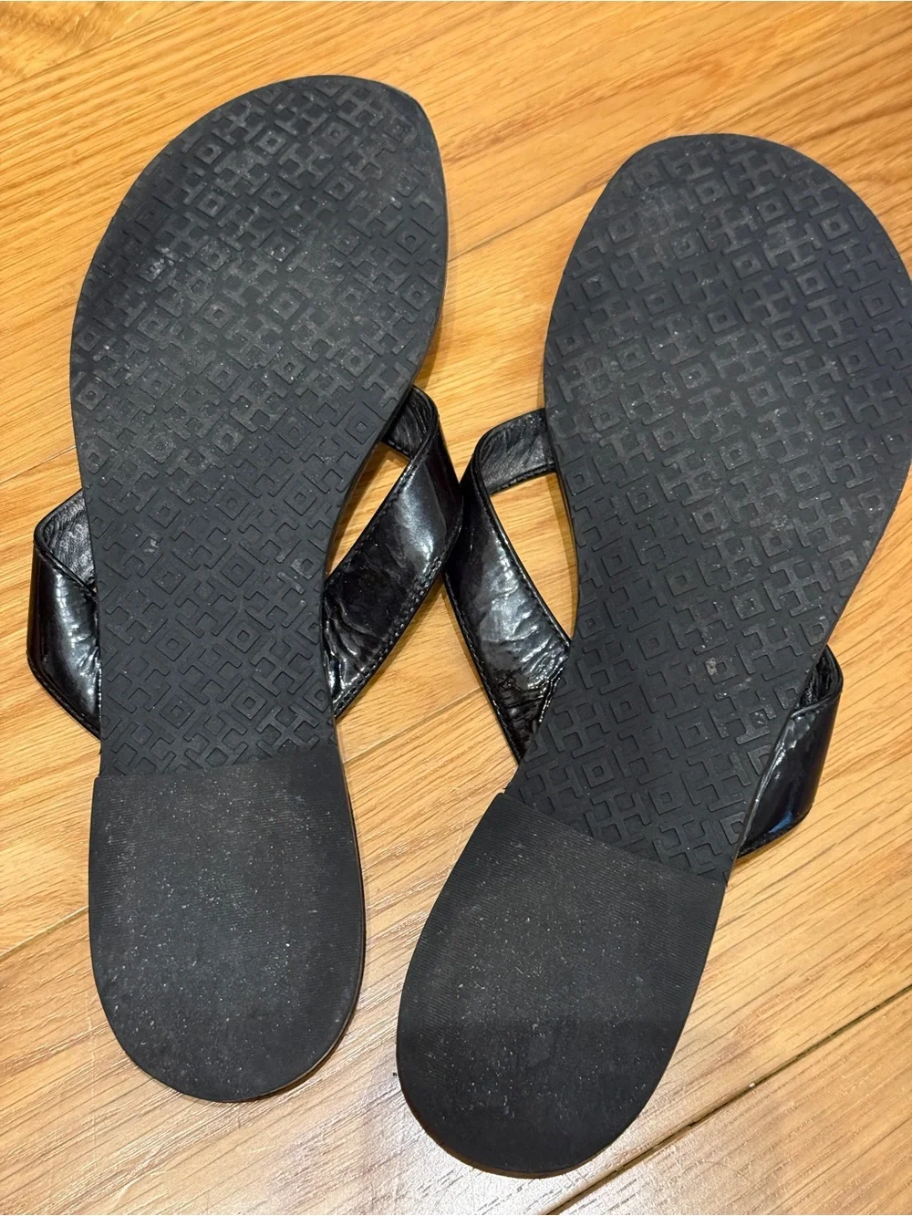 Tory Burch Thora Flip Flop - Patent Calf